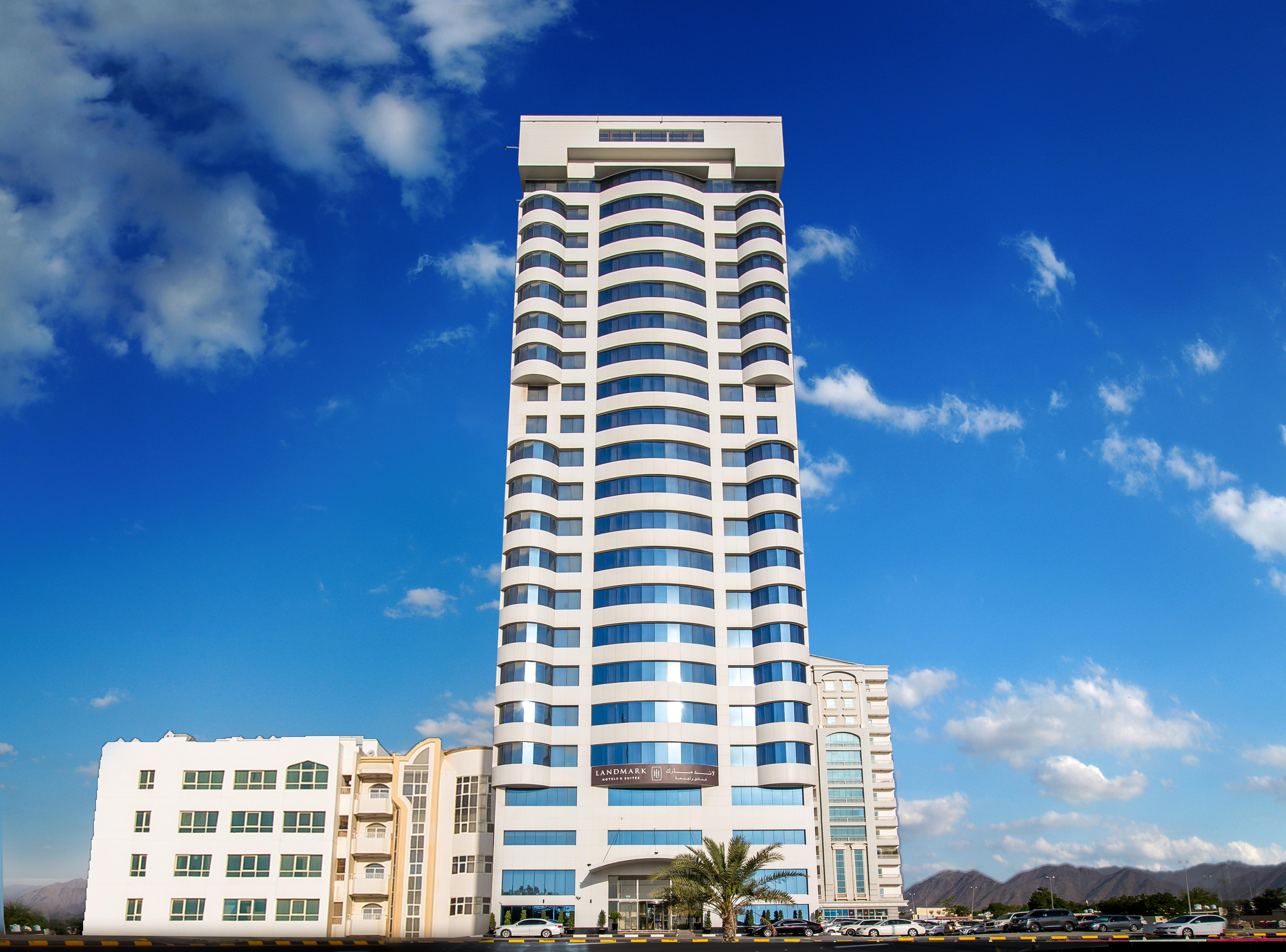 V Hotel Fujairah Exterior photo