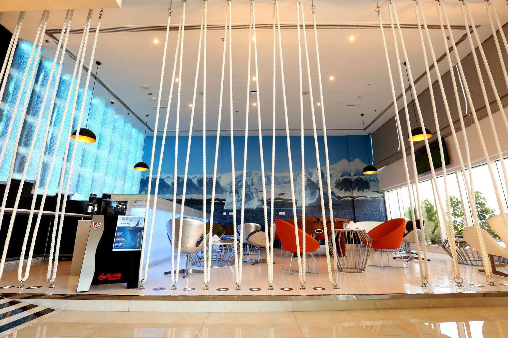 V Hotel Fujairah Exterior photo